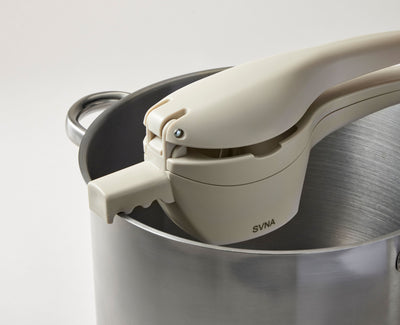 SVNA 2 in 1 Extra Large Potato Ricer Cream 34x10x12cm