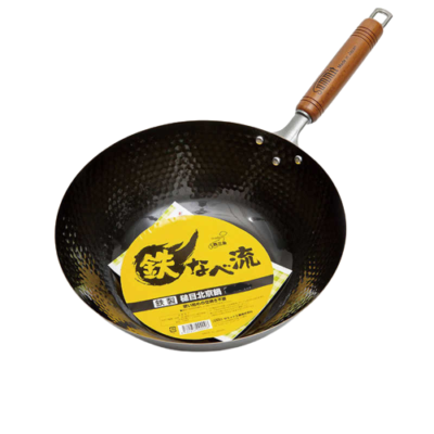 Summit Iron Hammered Beijing Flat-Bottom Wok Pan "Made in Japan"